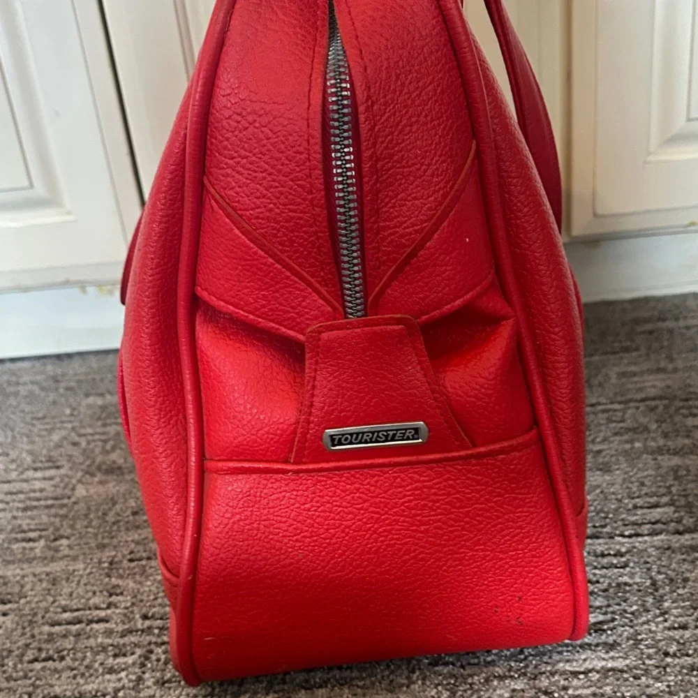 🍒✈️Vintage American Tourister "Tiara" Cherry Red Carry on Bag - Picture 5 of 12